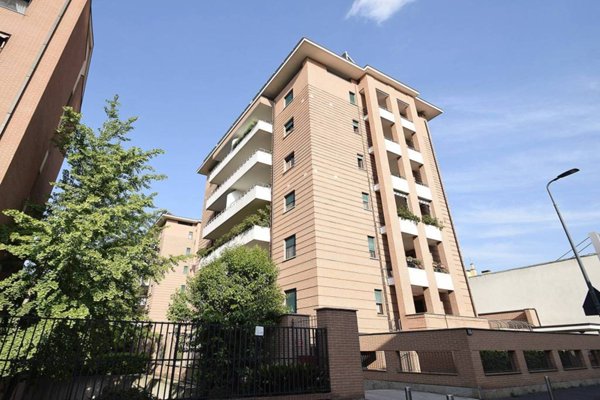 appartamento in vendita a Milano in zona Segnano