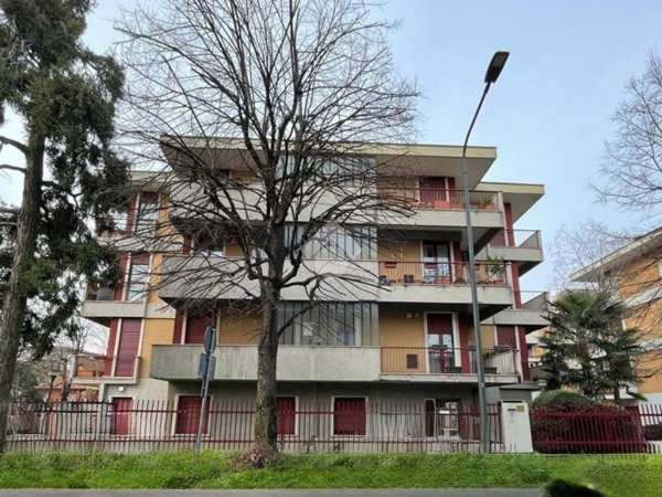 ufficio in vendita a Milano in zona Niguarda