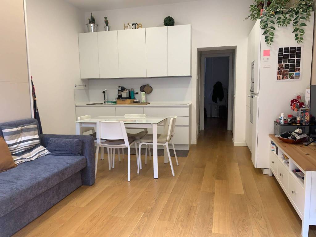appartamento in vendita a Milano in zona Isola