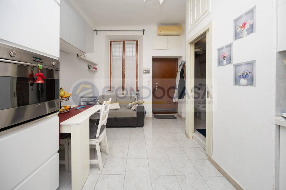 appartamento in vendita a Milano in zona Loreto