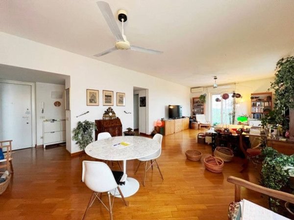 appartamento in vendita a Milano in zona QT8