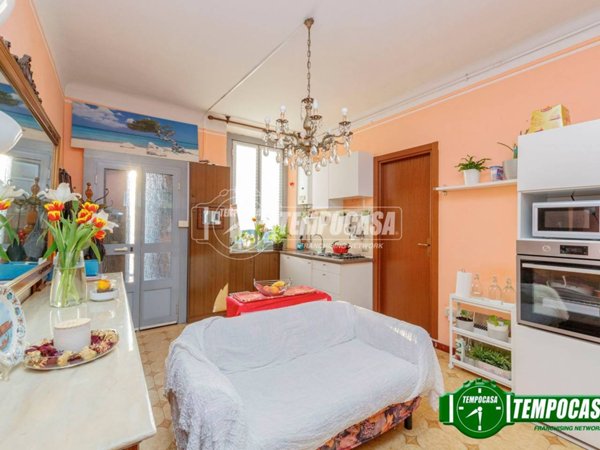 appartamento in vendita a Milano in zona Baggio