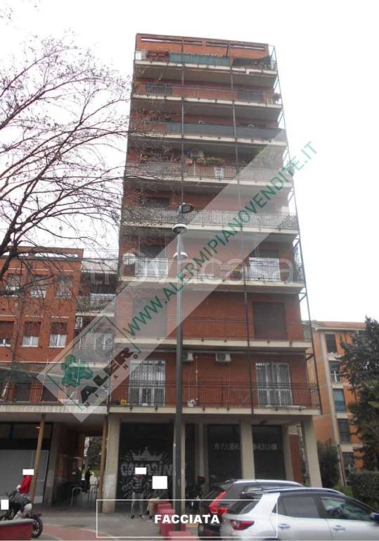 appartamento in vendita a Milano in zona Comasina
