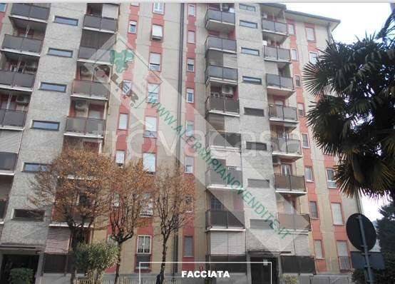 appartamento in vendita a Milano in zona Gallaratese