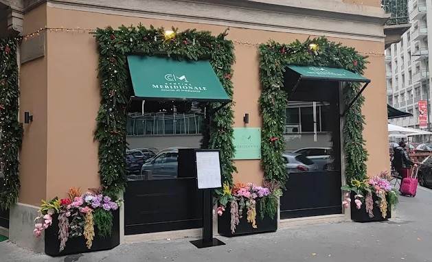 negozio in vendita a Milano in zona Centro Direzionale