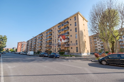 appartamento in vendita a Milano in zona Gallaratese