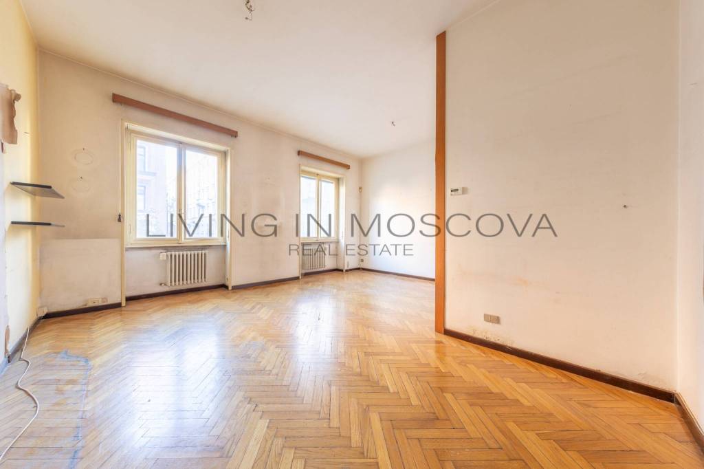 appartamento in vendita a Milano in zona Guastalla