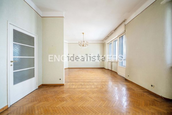 appartamento in vendita a Milano in zona Isola