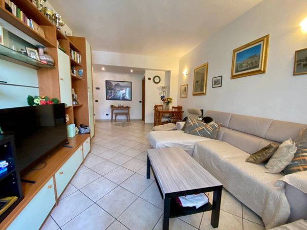 appartamento in vendita a Milano in zona Montalbino