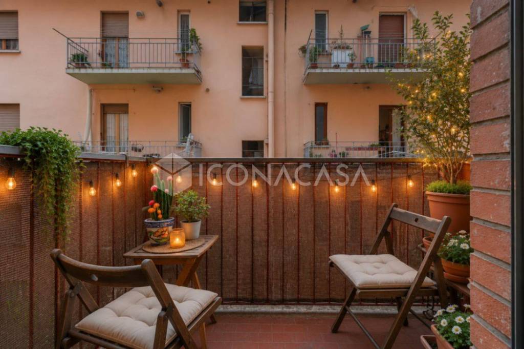 appartamento in vendita a Milano in zona Casoretto
