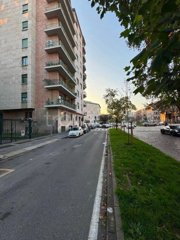 appartamento in vendita a Milano in zona Porta Nuova