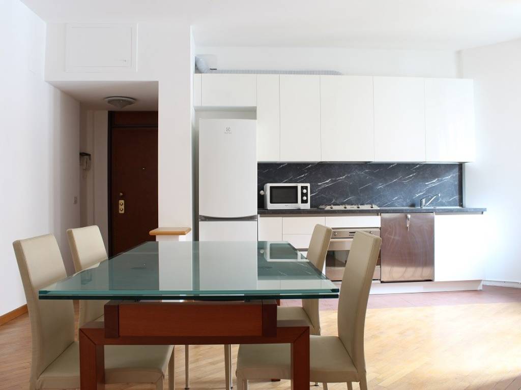 appartamento in vendita a Milano in zona Porta Vittoria