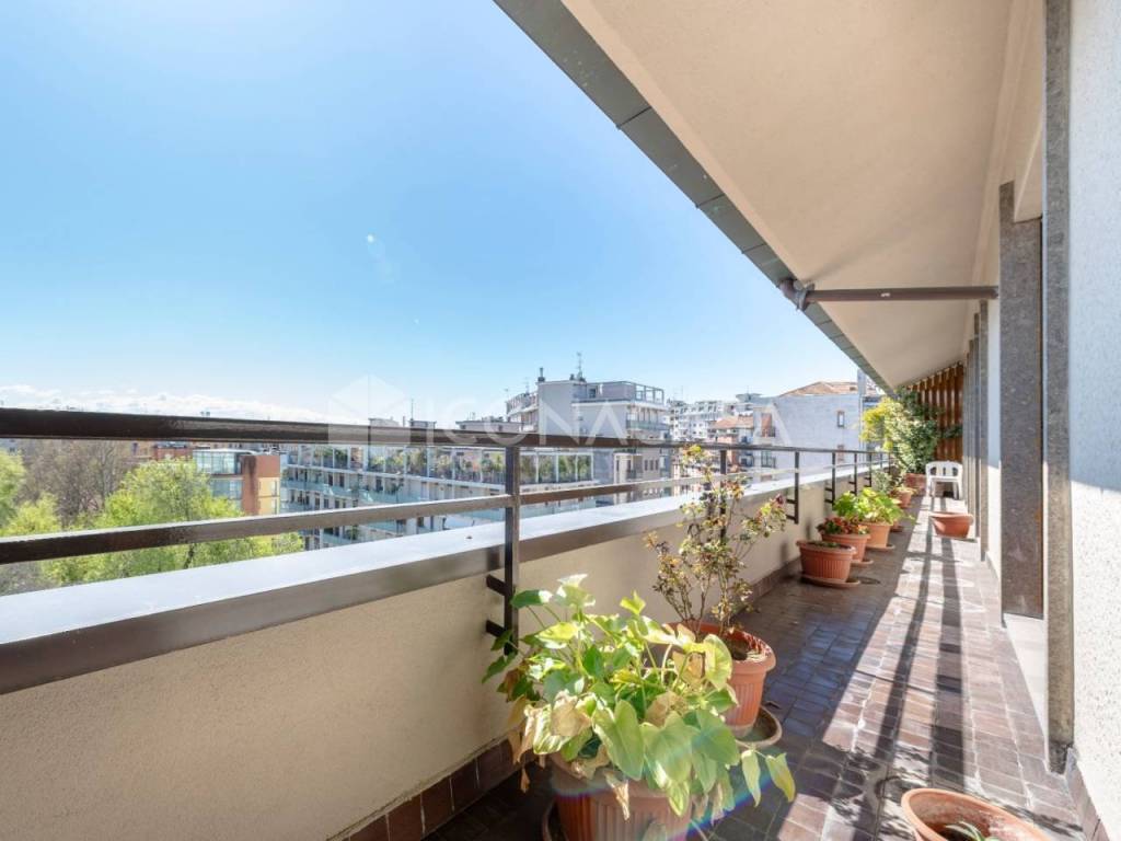 appartamento in vendita a Milano in zona Solari