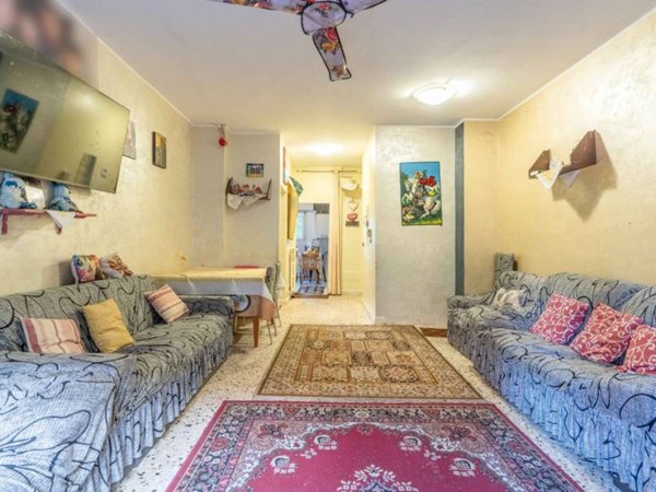 appartamento in vendita a Milano in zona Famagosta