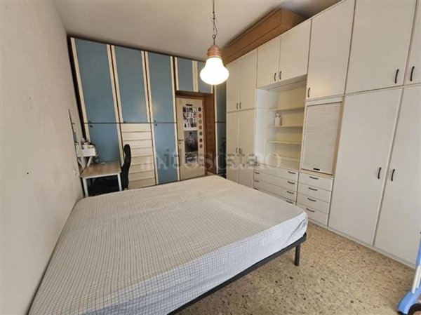 appartamento in vendita a Milano in zona Famagosta