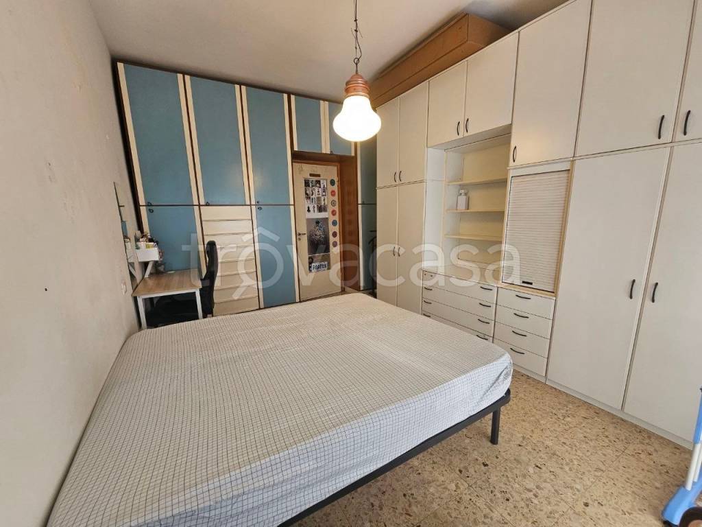 appartamento in vendita a Milano in zona Famagosta