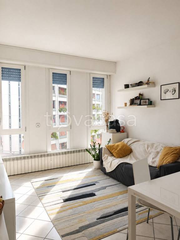 appartamento in vendita a Milano in zona Piazzale Lodi