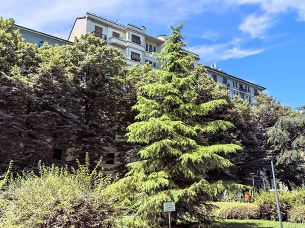 appartamento in vendita a Milano in zona Città Studi