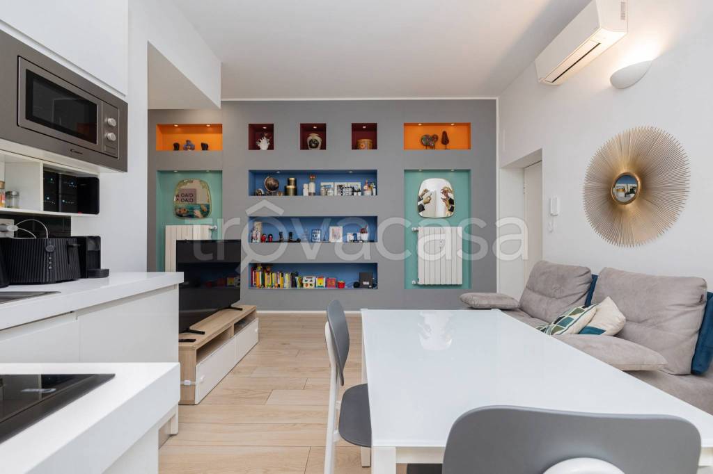 appartamento in vendita a Milano in zona Città Studi