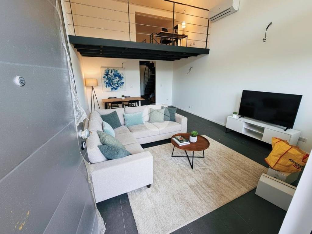 appartamento in vendita a Milano in zona Barona