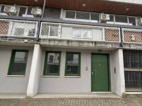 appartamento in vendita a Milano in zona Famagosta
