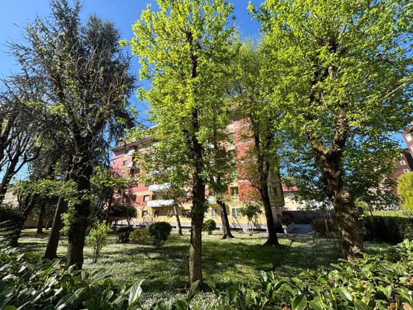 appartamento in vendita a Milano in zona Quarto Cagnino
