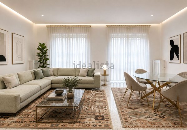 appartamento in vendita a Milano in zona Brera