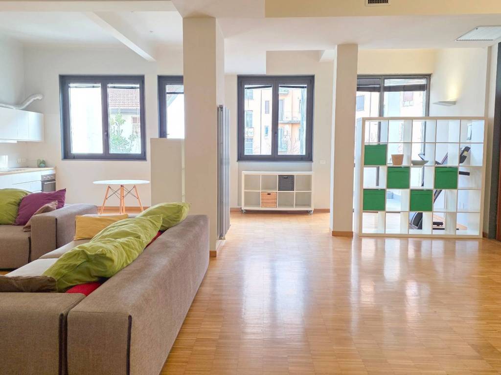 appartamento in vendita a Milano in zona Città Studi