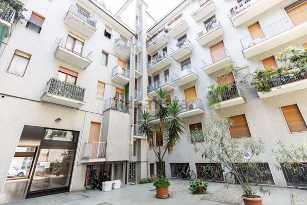 appartamento in vendita a Milano in zona Loreto