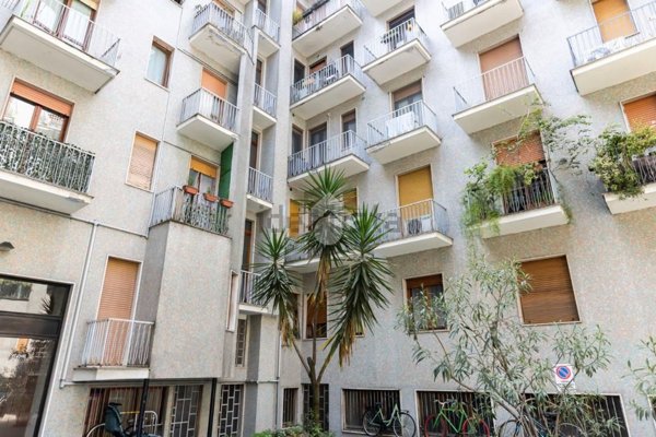 appartamento in vendita a Milano in zona Loreto