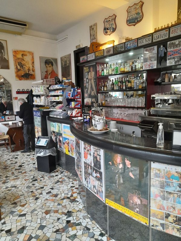 negozio in vendita a Milano in zona Solari