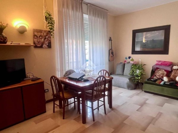 appartamento in vendita a Milano in zona Famagosta