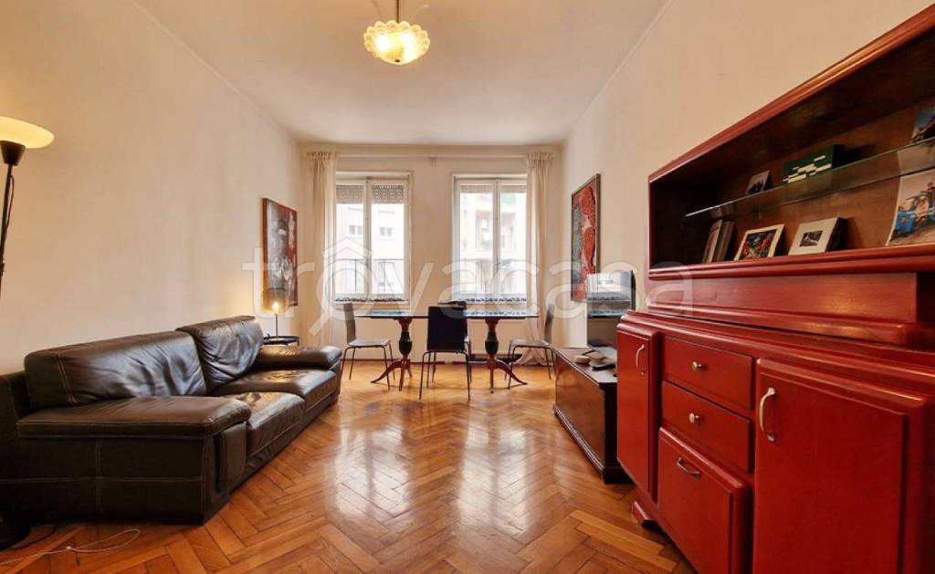 appartamento in vendita a Milano in zona Porta Garibaldi