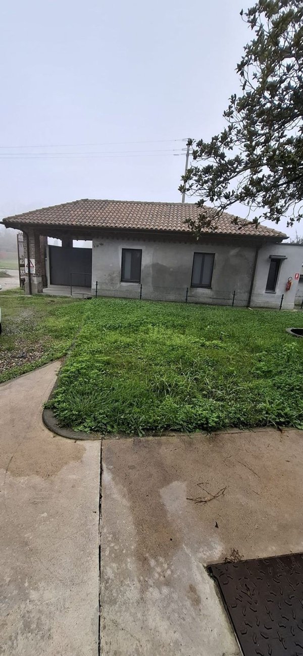 appartamento in vendita a Milano in zona Gratosoglio