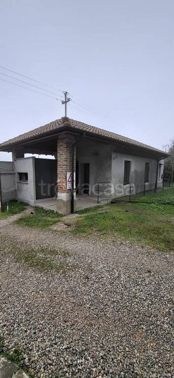 appartamento in vendita a Milano in zona Gratosoglio
