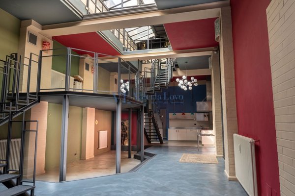 appartamento in vendita a Milano in zona Solari