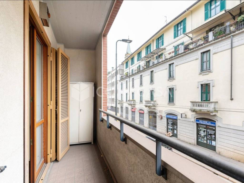 appartamento in vendita a Milano in zona Cagnola