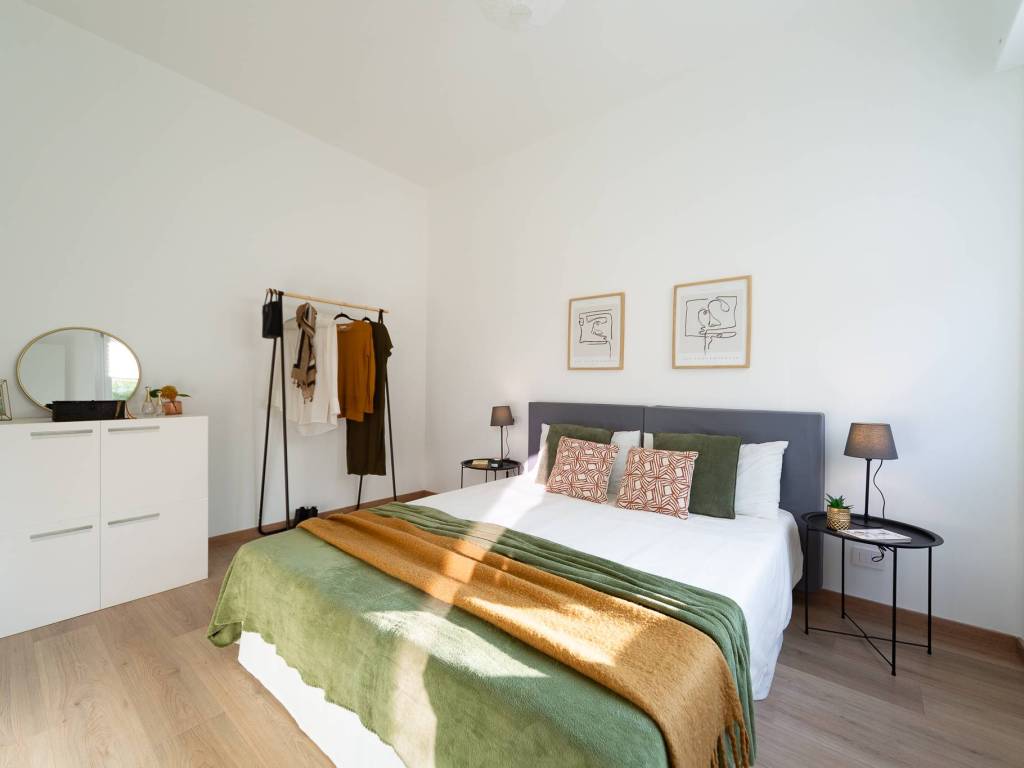 appartamento in vendita a Milano in zona Lorenteggio