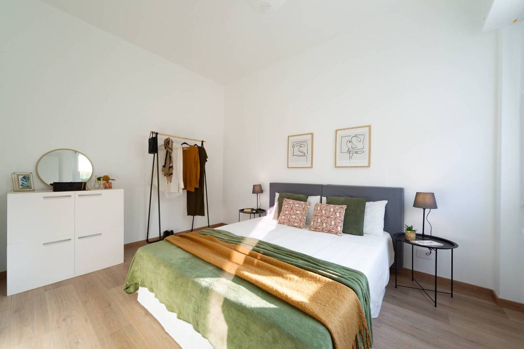 appartamento in vendita a Milano in zona Lorenteggio