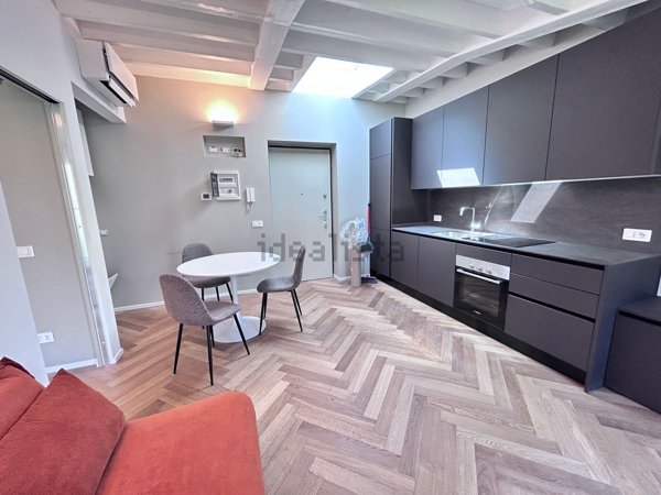 appartamento in vendita a Milano in zona XXII Marzo