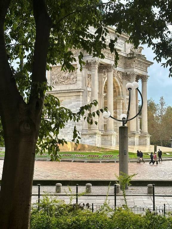 appartamento in vendita a Milano in zona Sempione
