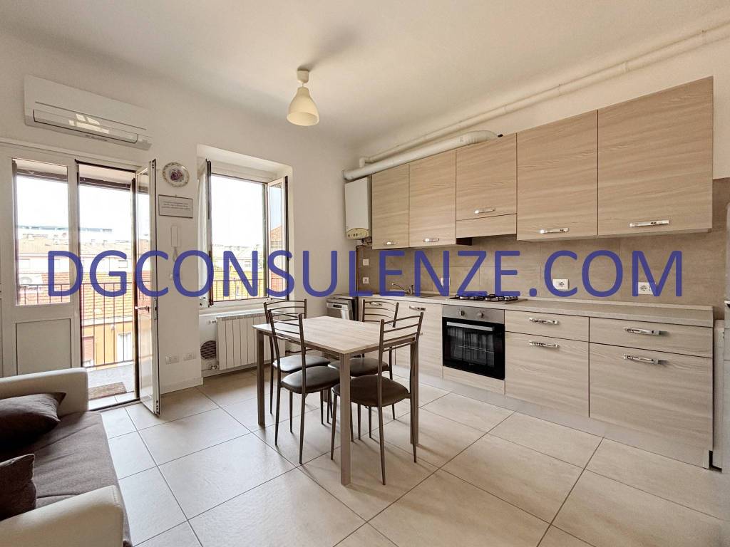 appartamento in vendita a Milano in zona Rogoredo