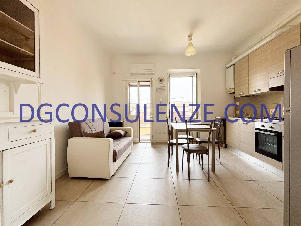 appartamento in vendita a Milano in zona Rogoredo