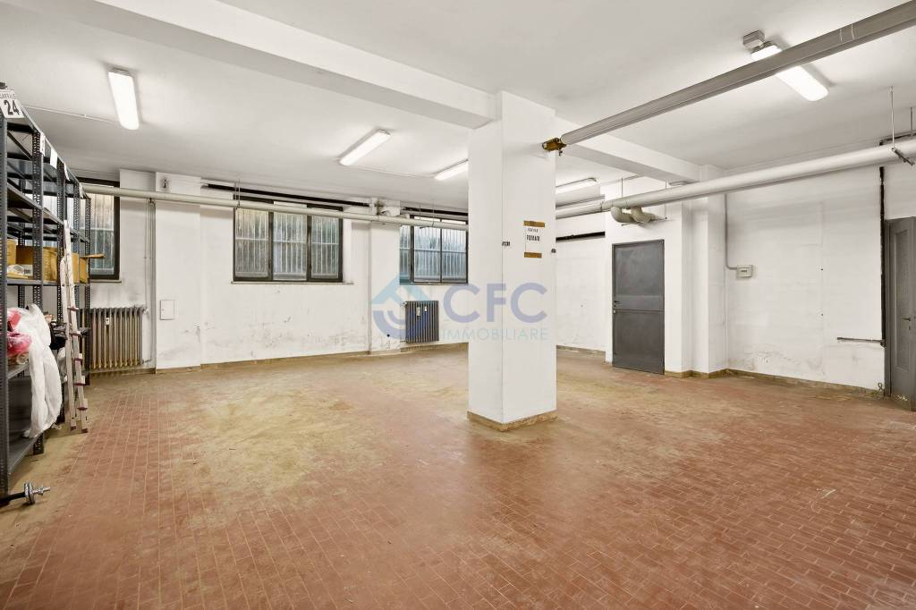 negozio in vendita a Milano in zona Vialba