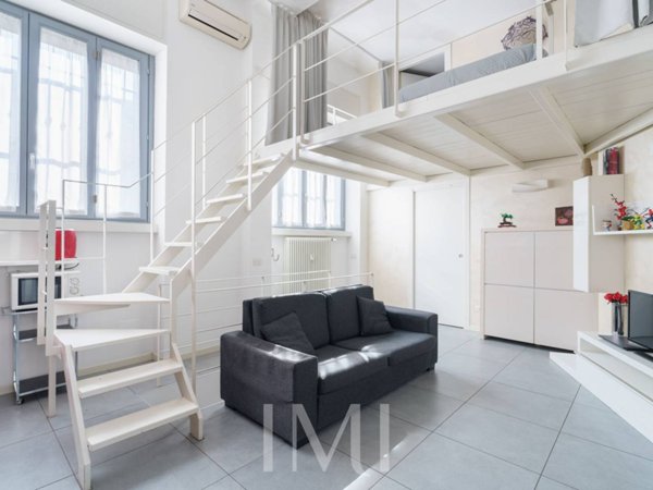 appartamento in vendita a Milano in zona Morivione