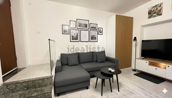 appartamento in vendita a Milano in zona Stadera