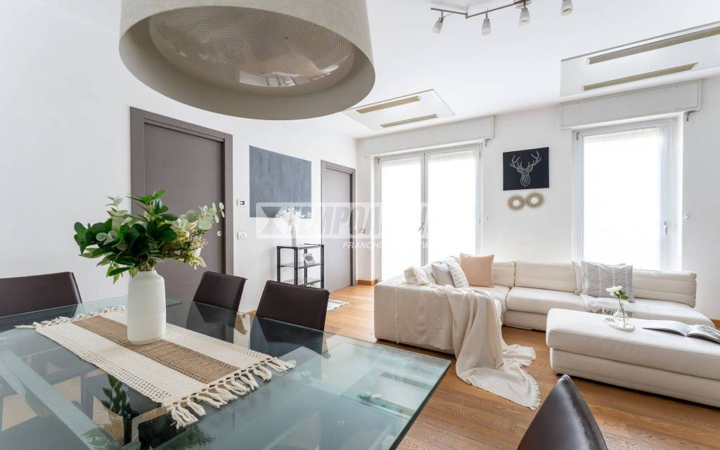appartamento in vendita a Milano in zona Porta Venezia