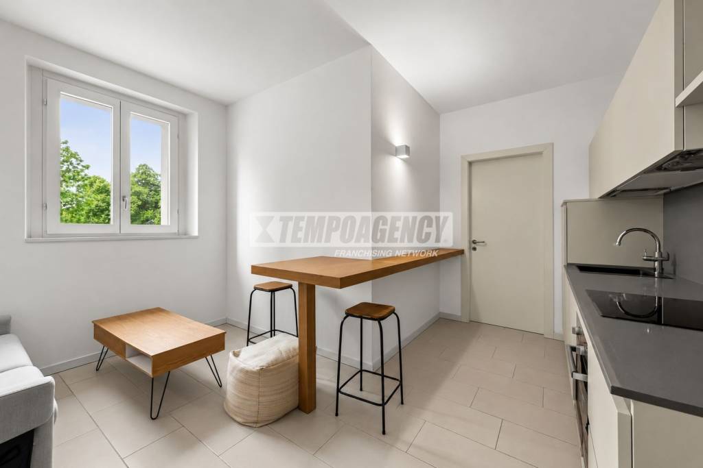 appartamento in vendita a Milano in zona XXII Marzo
