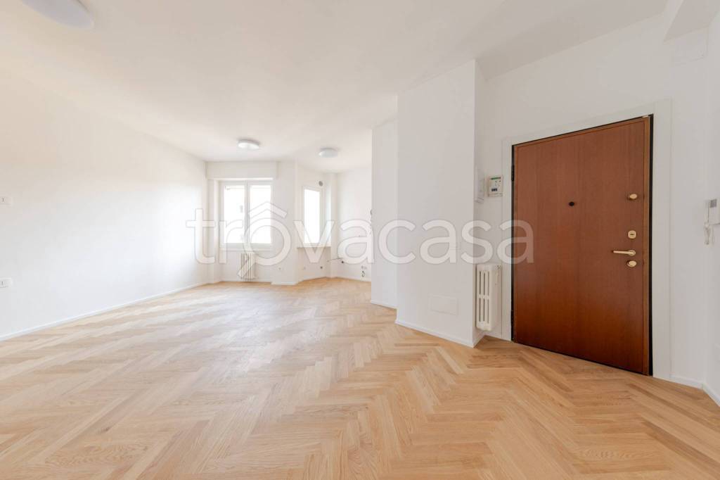 appartamento in vendita a Milano in zona Vigentino
