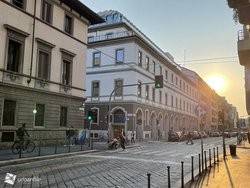 ufficio in vendita a Milano in zona Porta Nuova